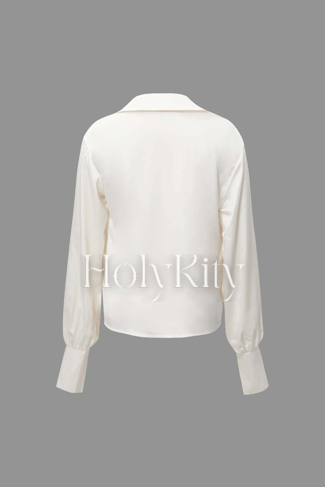 Chemise à manches longues et col bénitier en satin