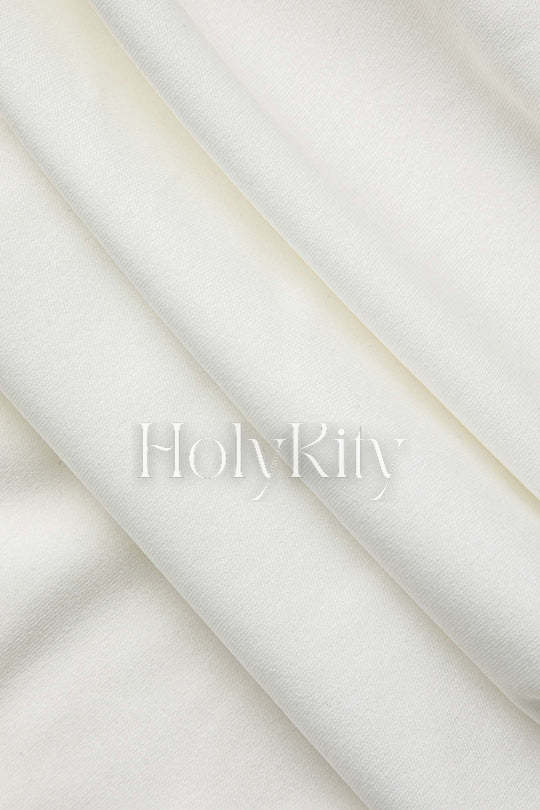 Trägerloses Maxikleid mit Korsett und Rüschen
