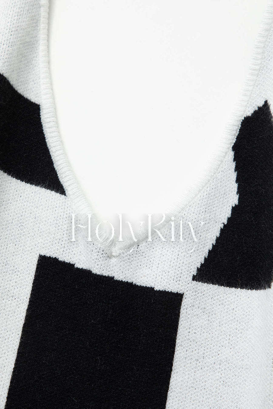 Contrast Pattern V-neck Tie Halter Knit Mini Dress