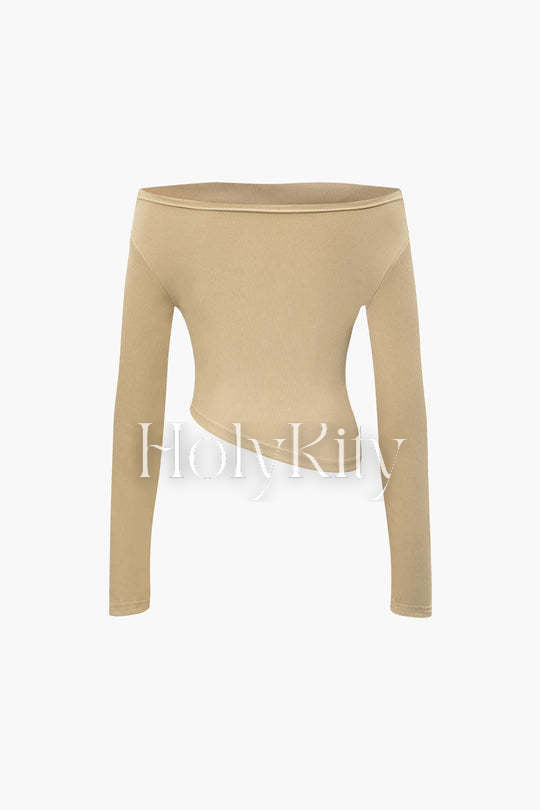 Ensemble haut asymétrique froncé à épaules dénudées et pantalon droit