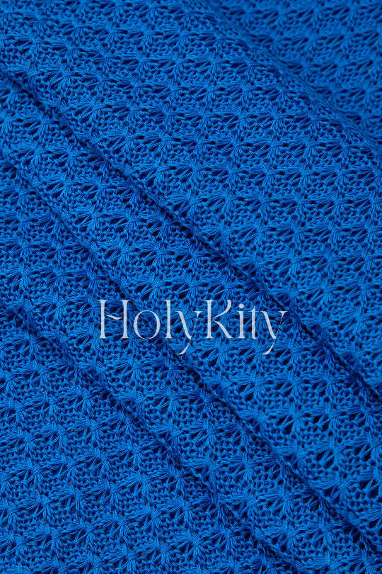 Strickkleid mit U-Ausschnitt und Fransensaum