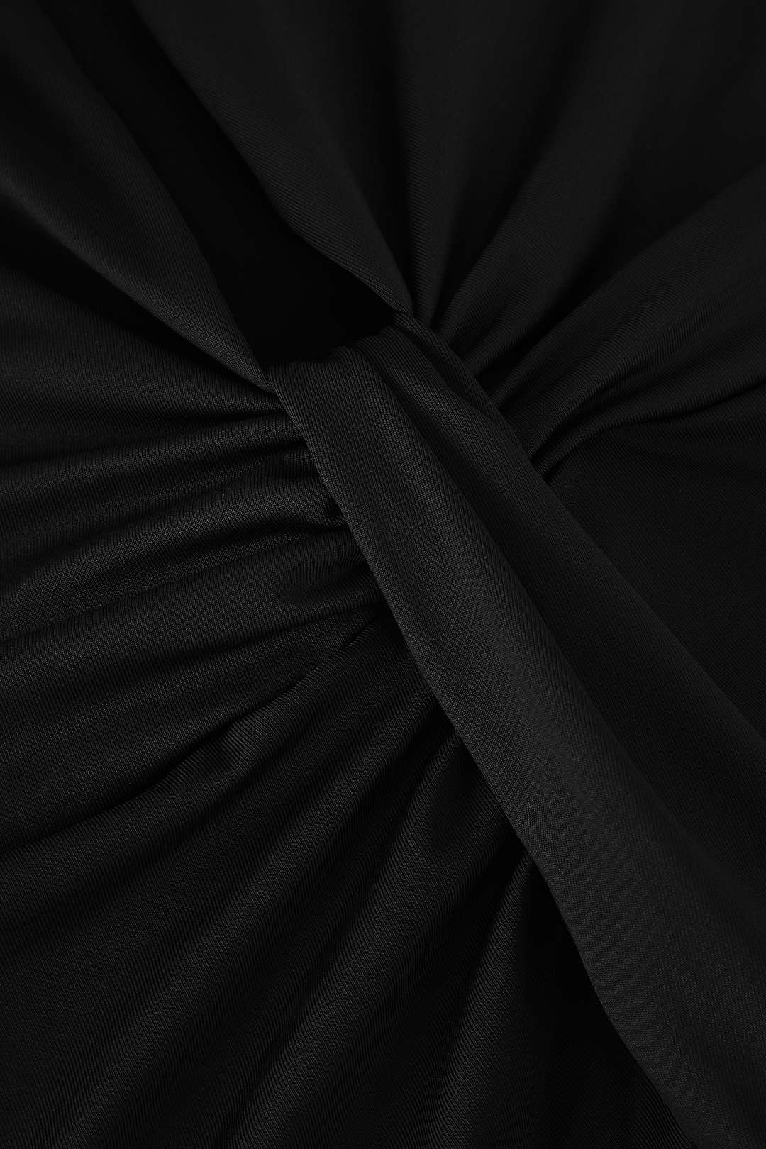 Robe midi sans manches à col en V profond