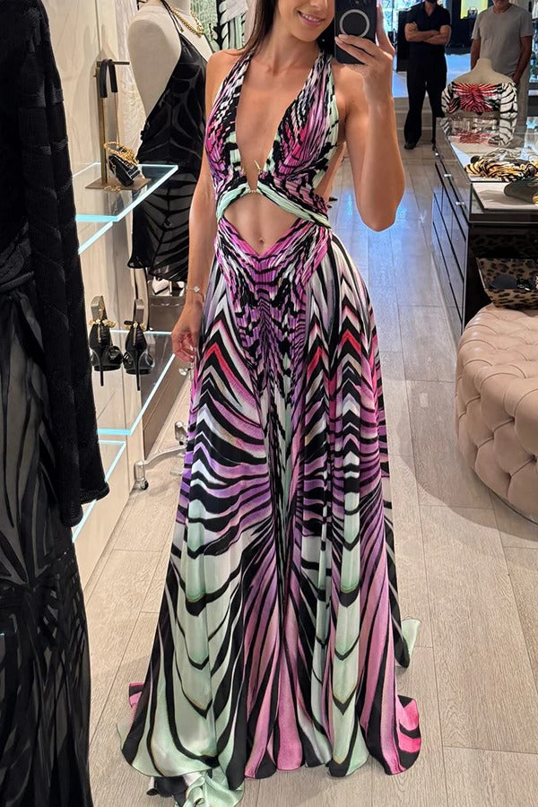 Light of Paradise Fluid Line Print Cutout Gold-tone Fang Emblem Halter Backless Maxi Dress