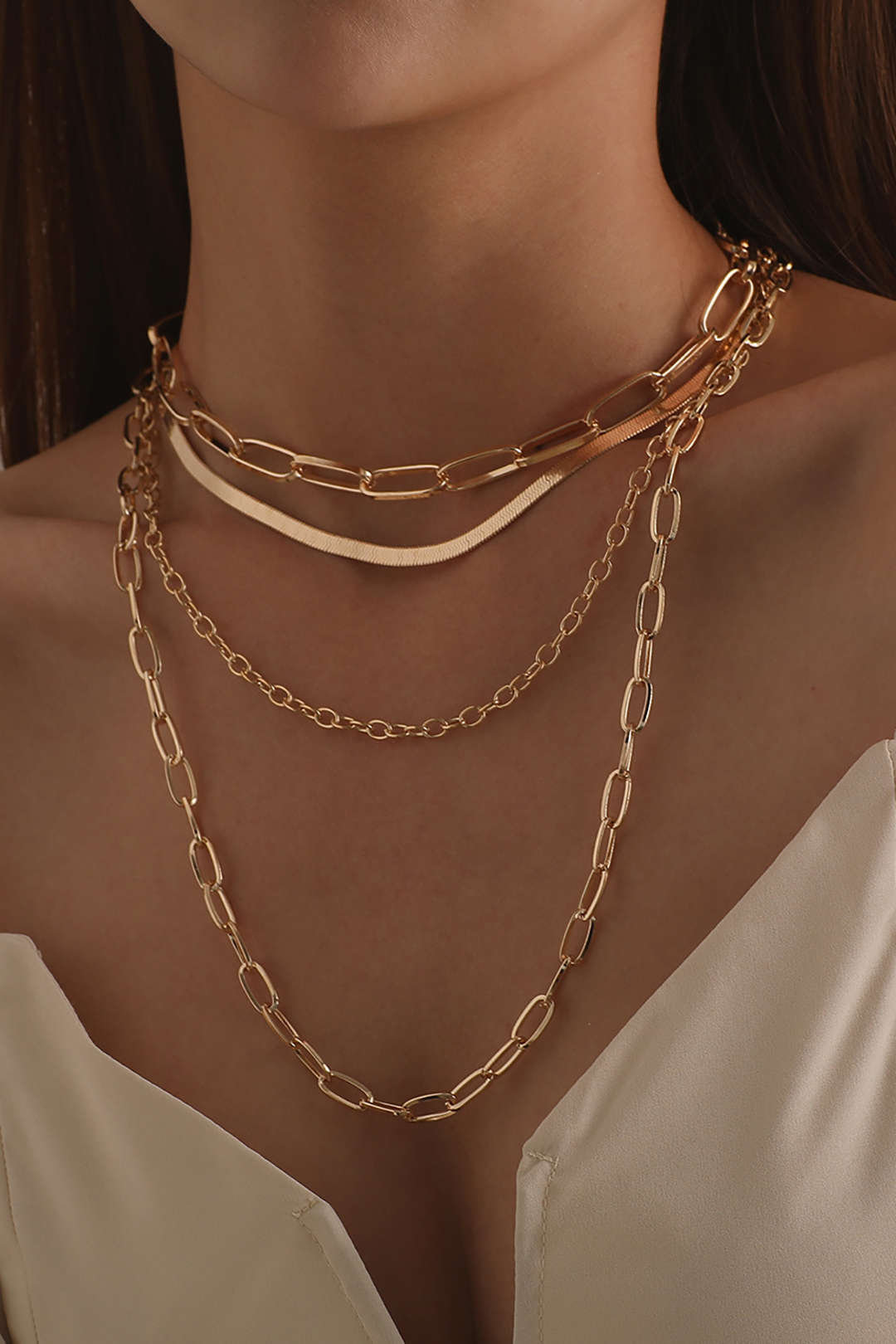 Collier à chaîne double couche