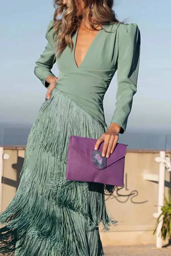 French V-neck long-sleeved tassel evening gown