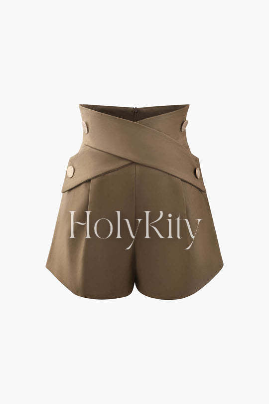 Taillierte Shorts mit überkreuzter Taille