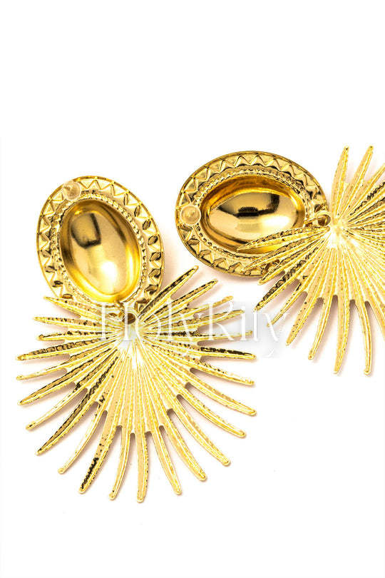 Tropfenohrringe mit Golddekor