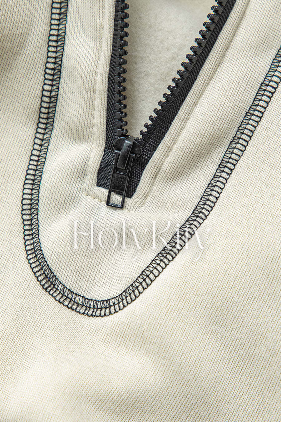 Set aus Sweatshirt und Jogginghose mit offenem Kragen und Kontrastnahtdetail
