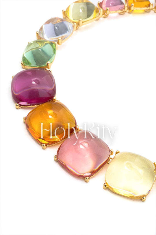 Collier en résine multicolore