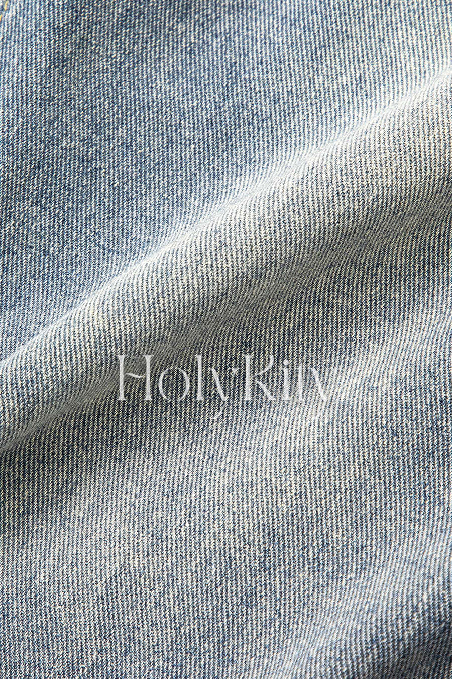 Jeans mit ausgefranstem Saum und hoher Taille und geradem Bein