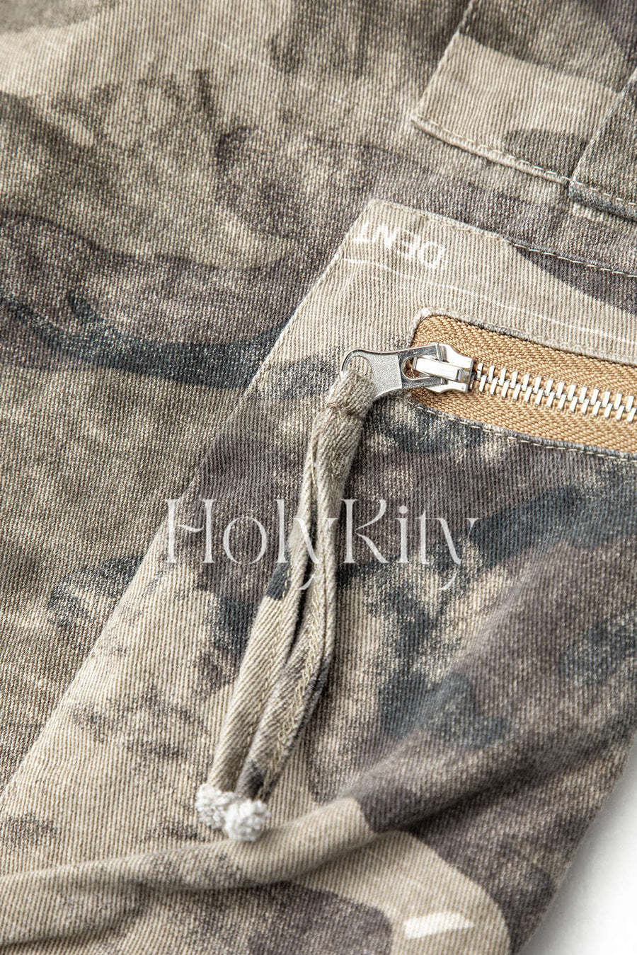 Cargohose mit Batikmuster und hoher Taille, mehreren Taschen und Seilschnürung, geradem Bein