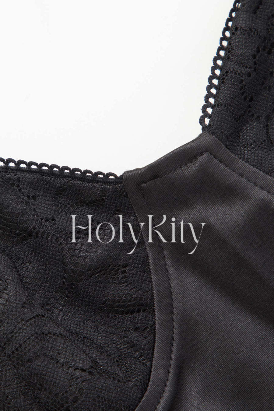 Satin-Camisole mit Strumpfband und Spitze