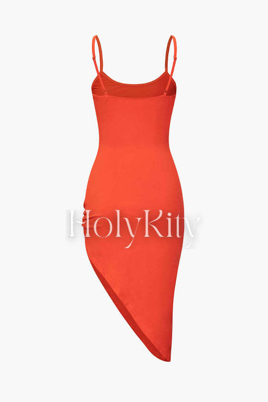 Asymmetrisches Midikleid mit Twist-Detail 