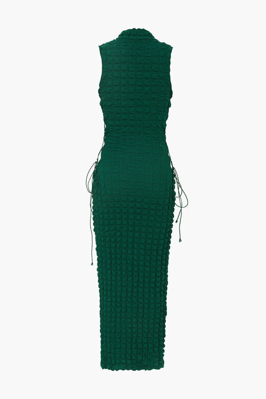 Robe longue sans manches texturée popcorn nouée sur le côté 