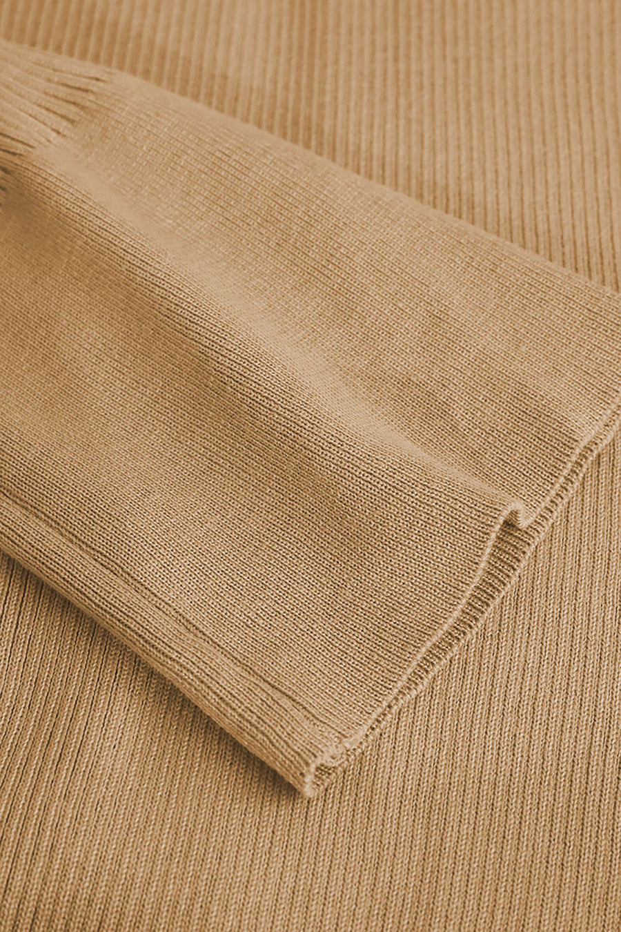 Robe longue boutonnée côtelée à manches coquillages