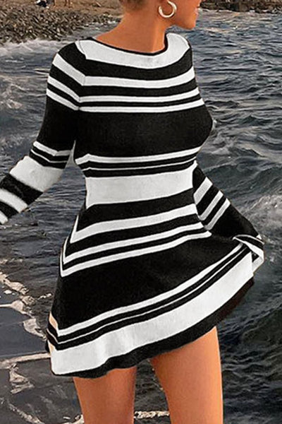STRIPED LONG FLARE SLEEVE BACKLESS VACATION MINI DRESSES