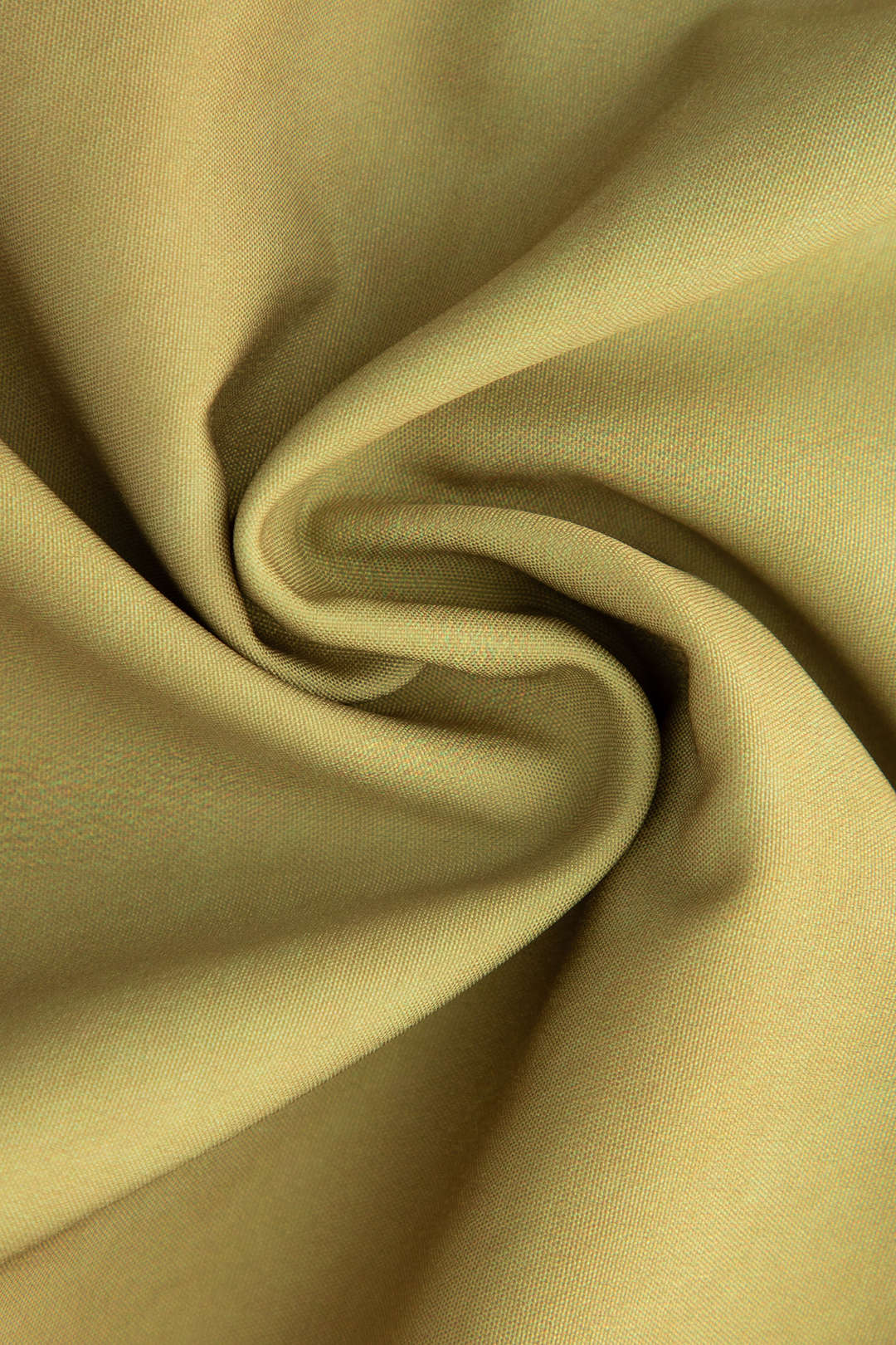 Maxikleid aus Satin mit Batikmuster und Flügelärmeln 