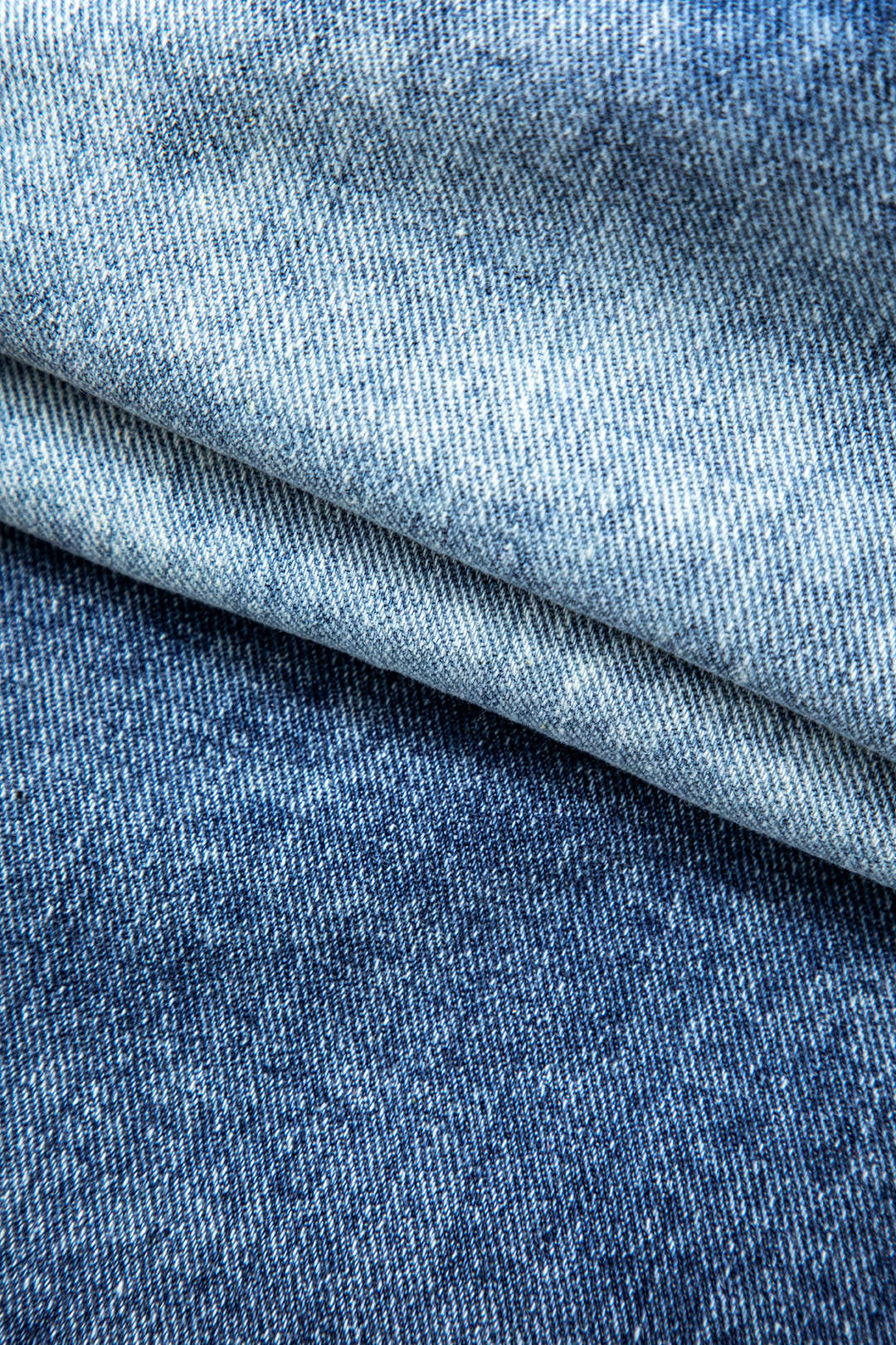 Patchwork-Schlagjeans mit niedriger Taille 