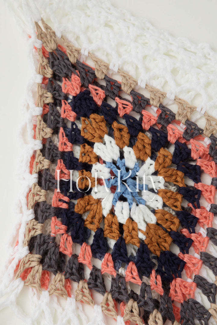 Haut cache-maillot à ourlet à pompons en crochet 
