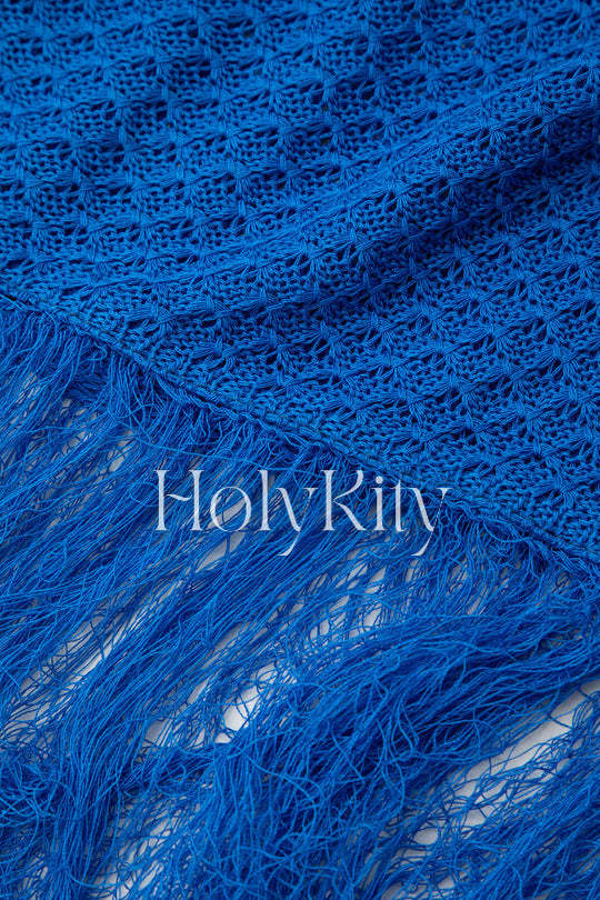 Strickkleid mit U-Ausschnitt und Fransensaum 