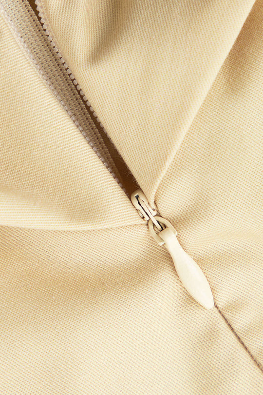 Asymmetrisches Neckholder-Top mit Plissee 