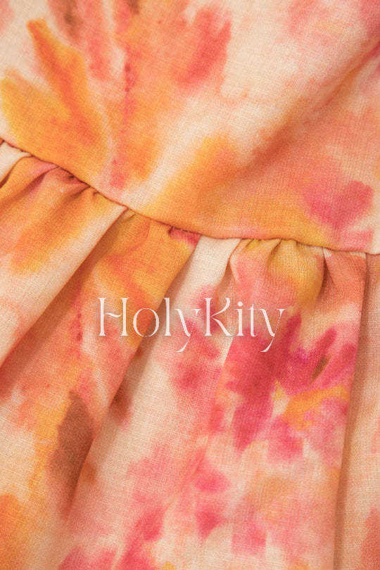 Maxikleid mit Blumenmuster, V-Ausschnitt, Rüschen und Bindeband hinten 