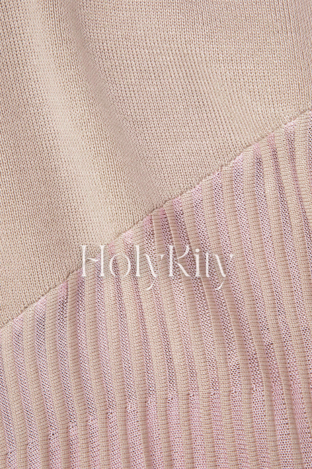 Strickkleid mit Einsätzen und überkreuztem Rücken 