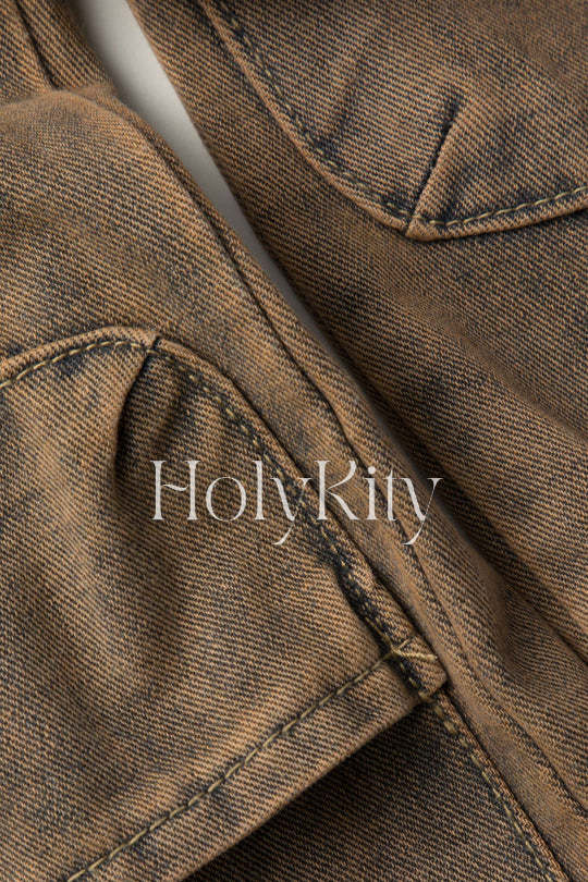 Cargojeans mit Batikmuster