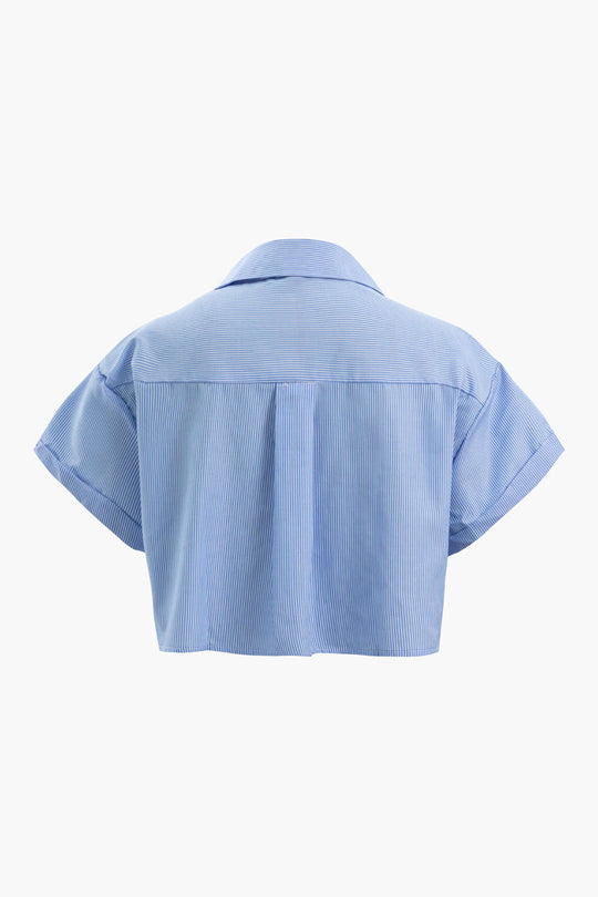 Chemise courte surdimensionnée à rayures fines et poignets roulés 