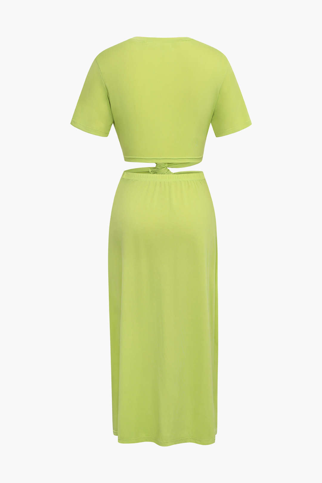 Midikleid mit verdrehter Vorderseite und Cut-Out 