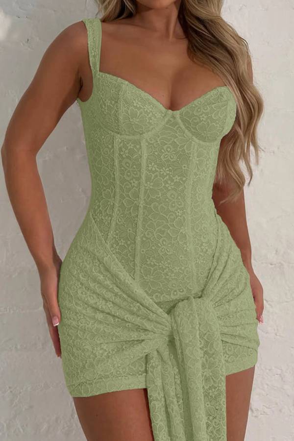 V-neck waist stitching hip-wrapped suspender dress