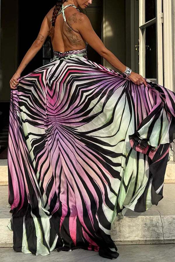 Light of Paradise Fluid Line Print Cutout Gold-tone Fang Emblem Halter Backless Maxi Dress