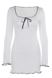 U Neck Tie Up Colorblock Wavy Trim Long Sleeve Knit Mini Dresses-White