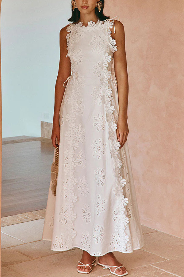 Mairi Embroidery Hollow Fabric Delicate Flower Trim Side Lace-up Maxi Dress