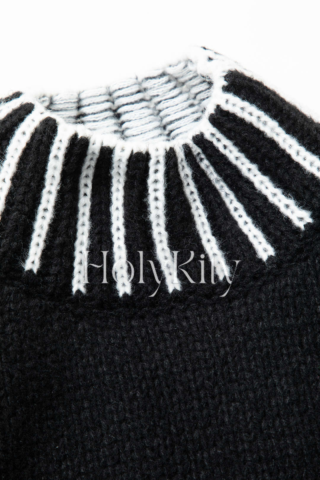Contrast Trim Turtleneck Sweater
