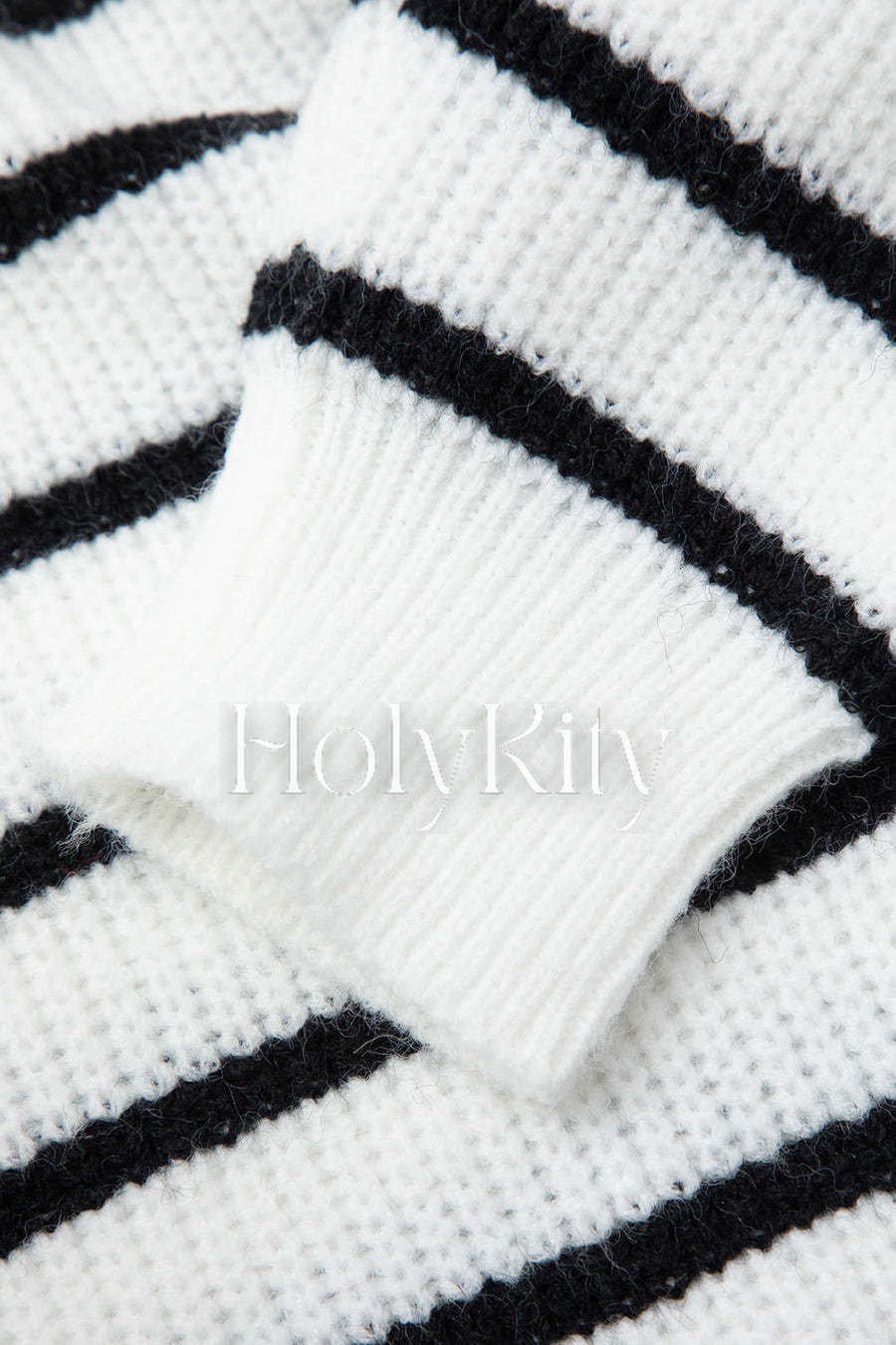 Gestreifter Pullover mit Reißverschluss 