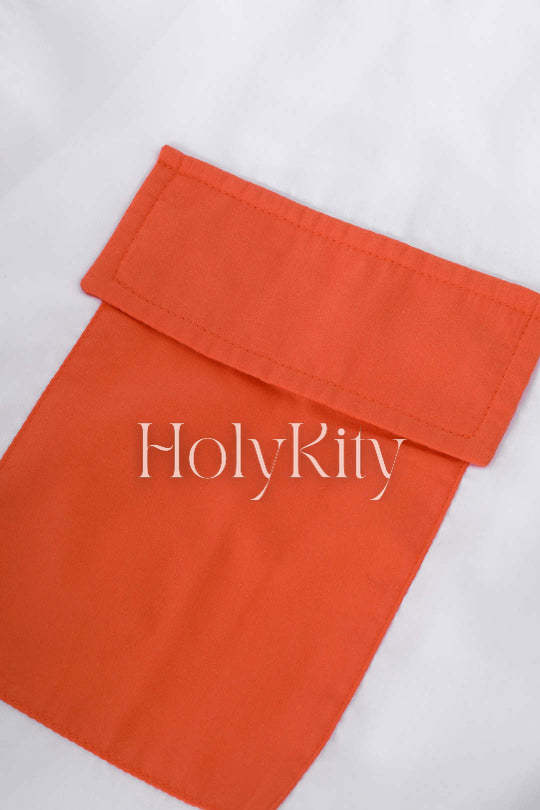 Kurze Bluse mit Kordelzug am Saum 