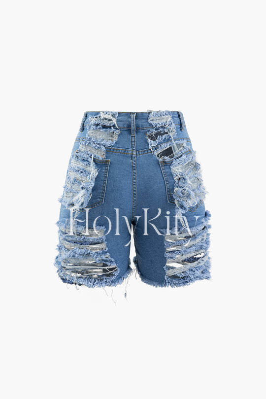 Short en jean effiloché et déchiré