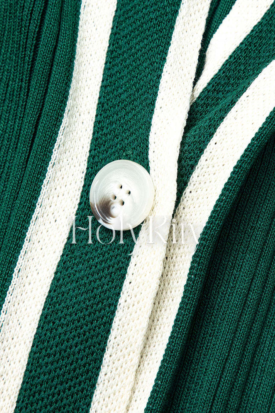 Robe en maille boutonnée à bordure contrastante