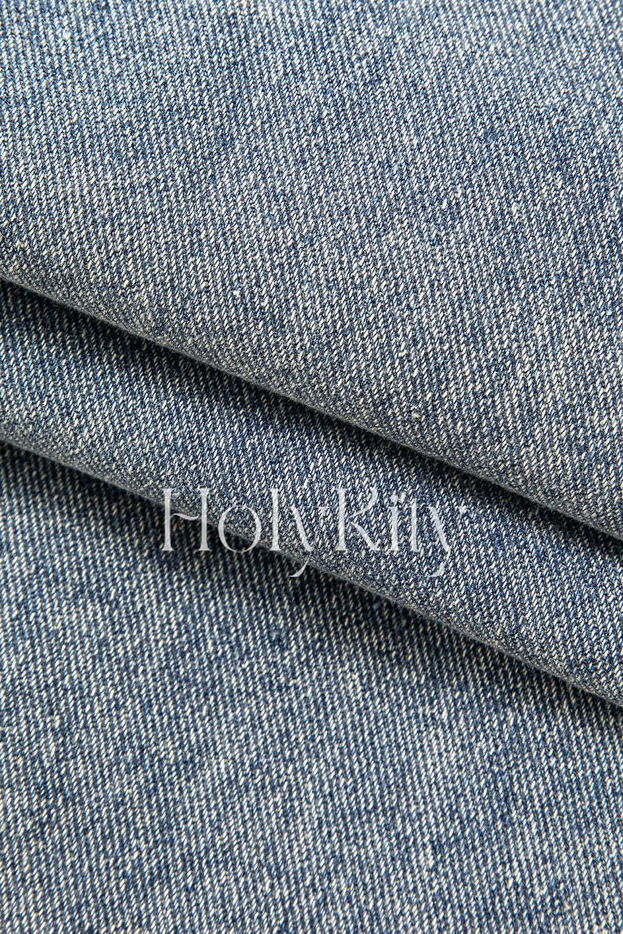 Jeans mit ausgefranstem Saum und hoher Taille und geradem Bein 
