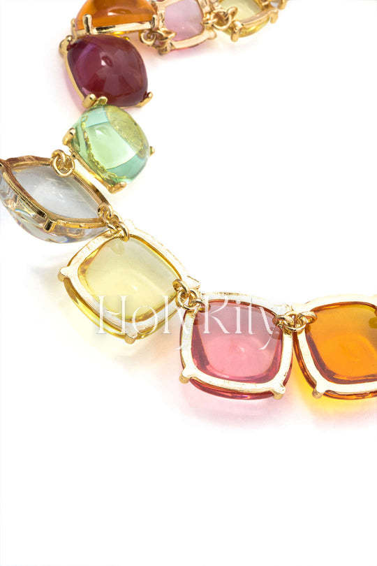 Collier en résine multicolore 