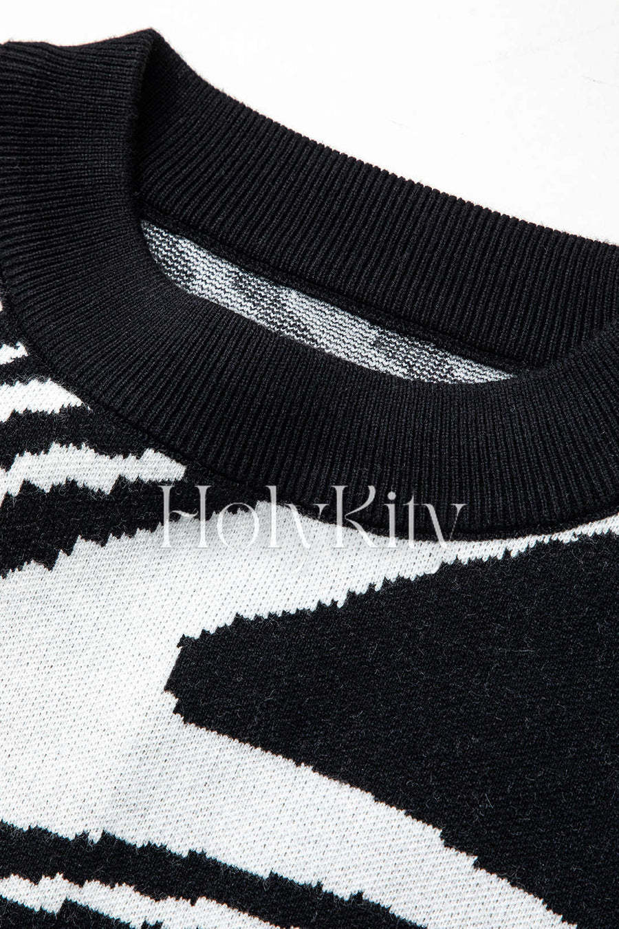 Pull col rond à motif de lignes 